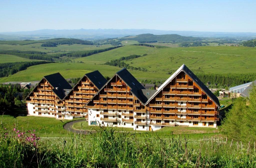 Appartement 4 Personnes Avec Piscine, Wifi, Garage Besse-et-Saint-Anastaise Zewnętrze zdjęcie